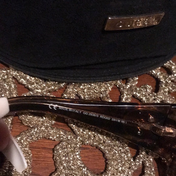 AUTHENTIC 🔥 GUCCI oversized sunglasses. - Picture 3 of 6